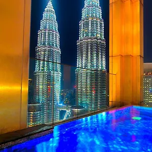 https://tropicana-the-residence-klcc-kuala-lumpur-crown-suites.kualalumpurs-hotels.com
